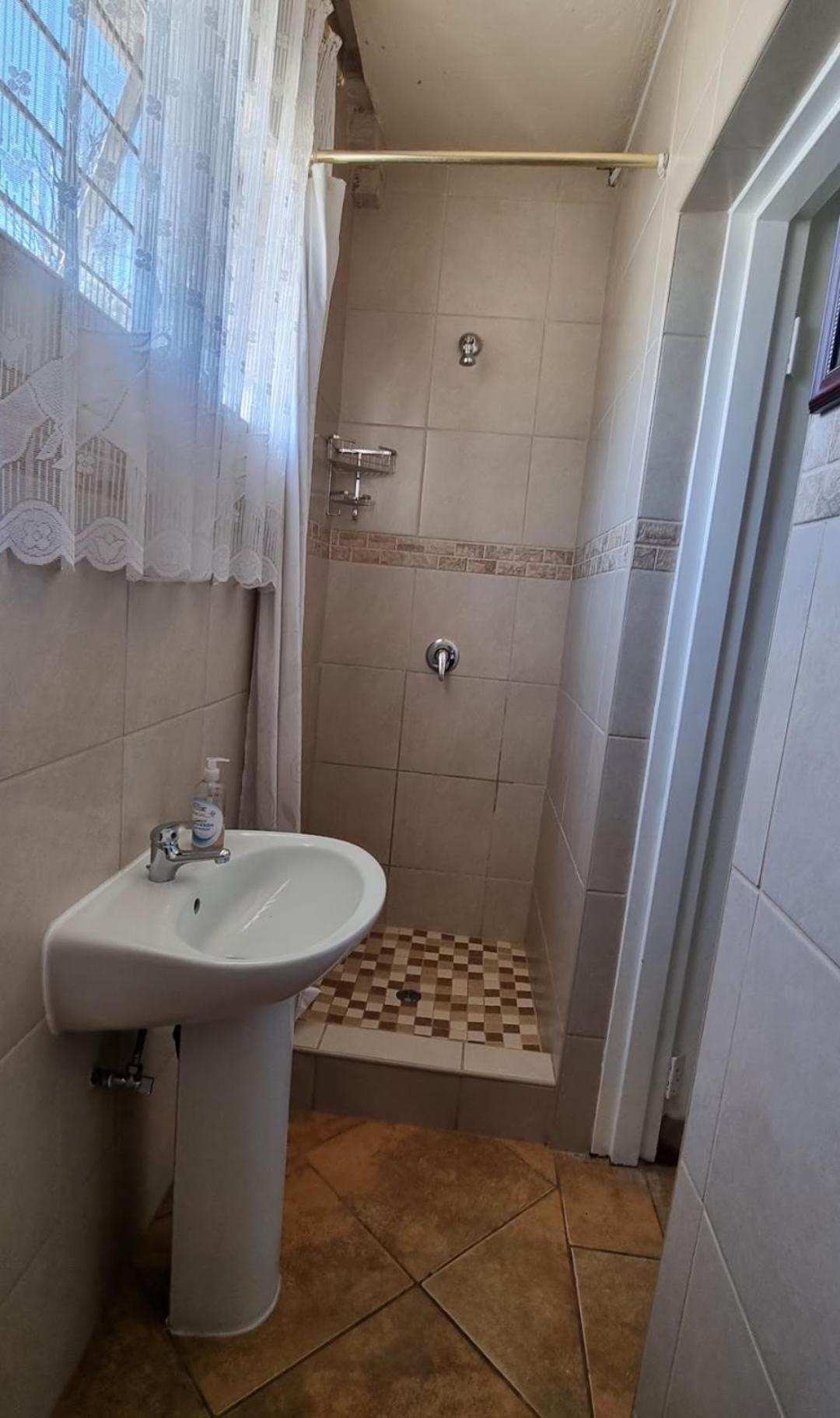 Stay At Home Airport Lodge Kempton Park Buitenkant foto